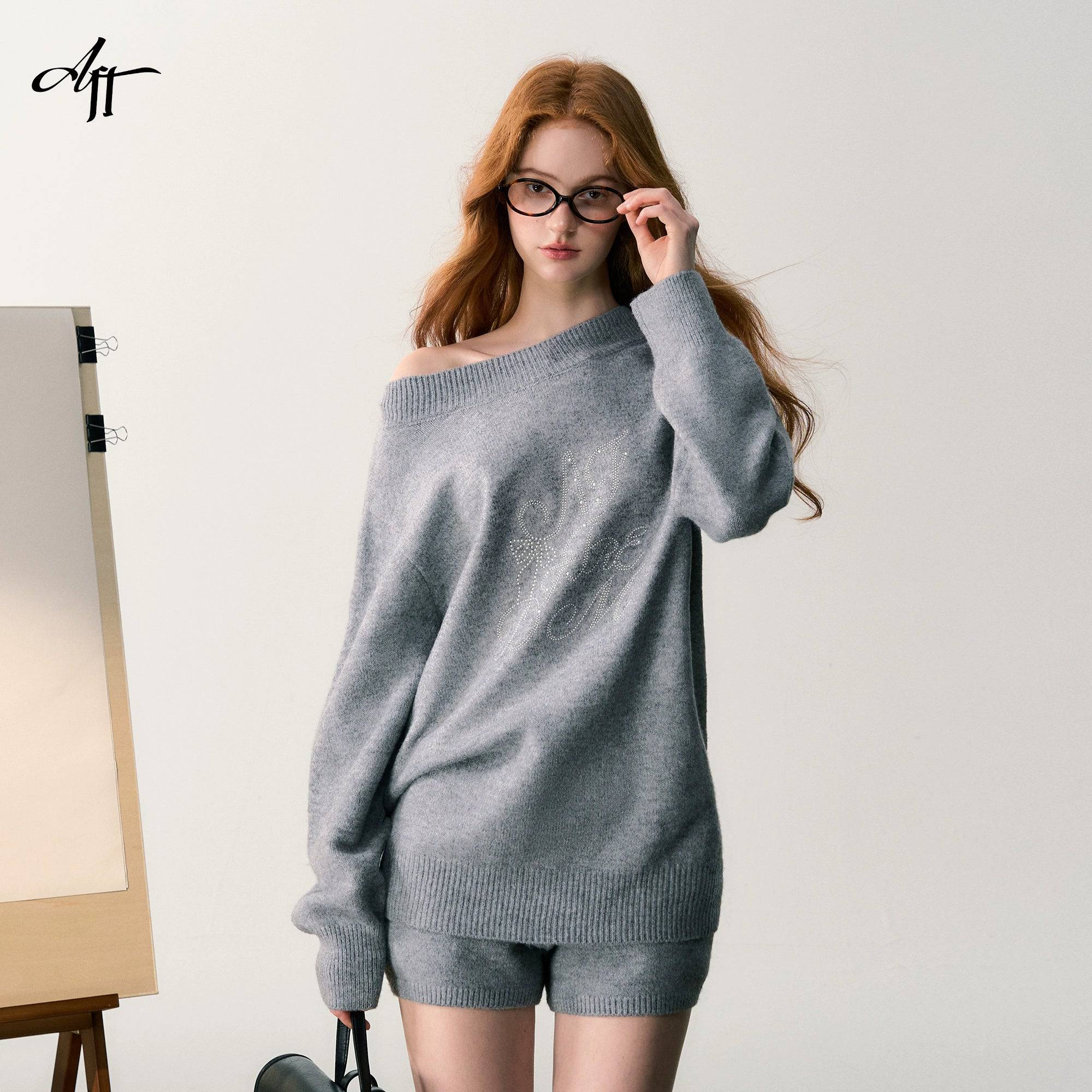 Women's Slanted Shoulder Knitwear Sweater Shorts Set