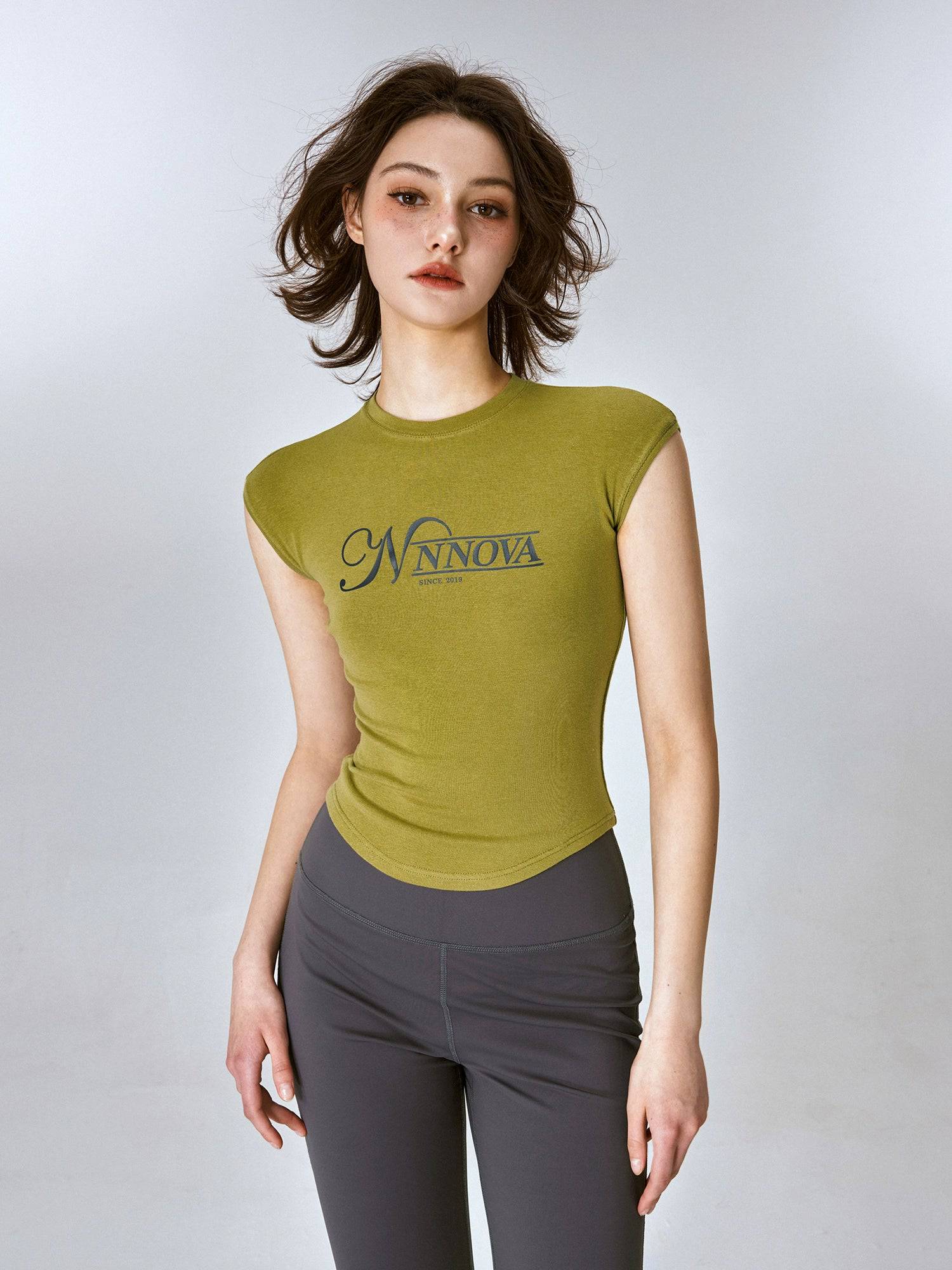 Women's Vintage Black Retro Screen-Printed Logo Short Sleeve T-Shirt