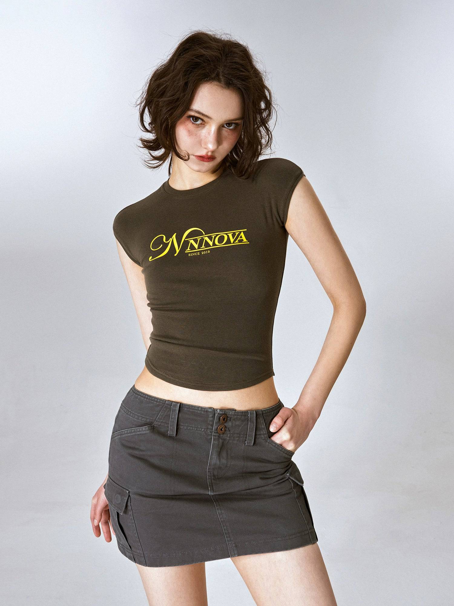 Women's Vintage Black Retro Screen-Printed Logo Short Sleeve T-Shirt